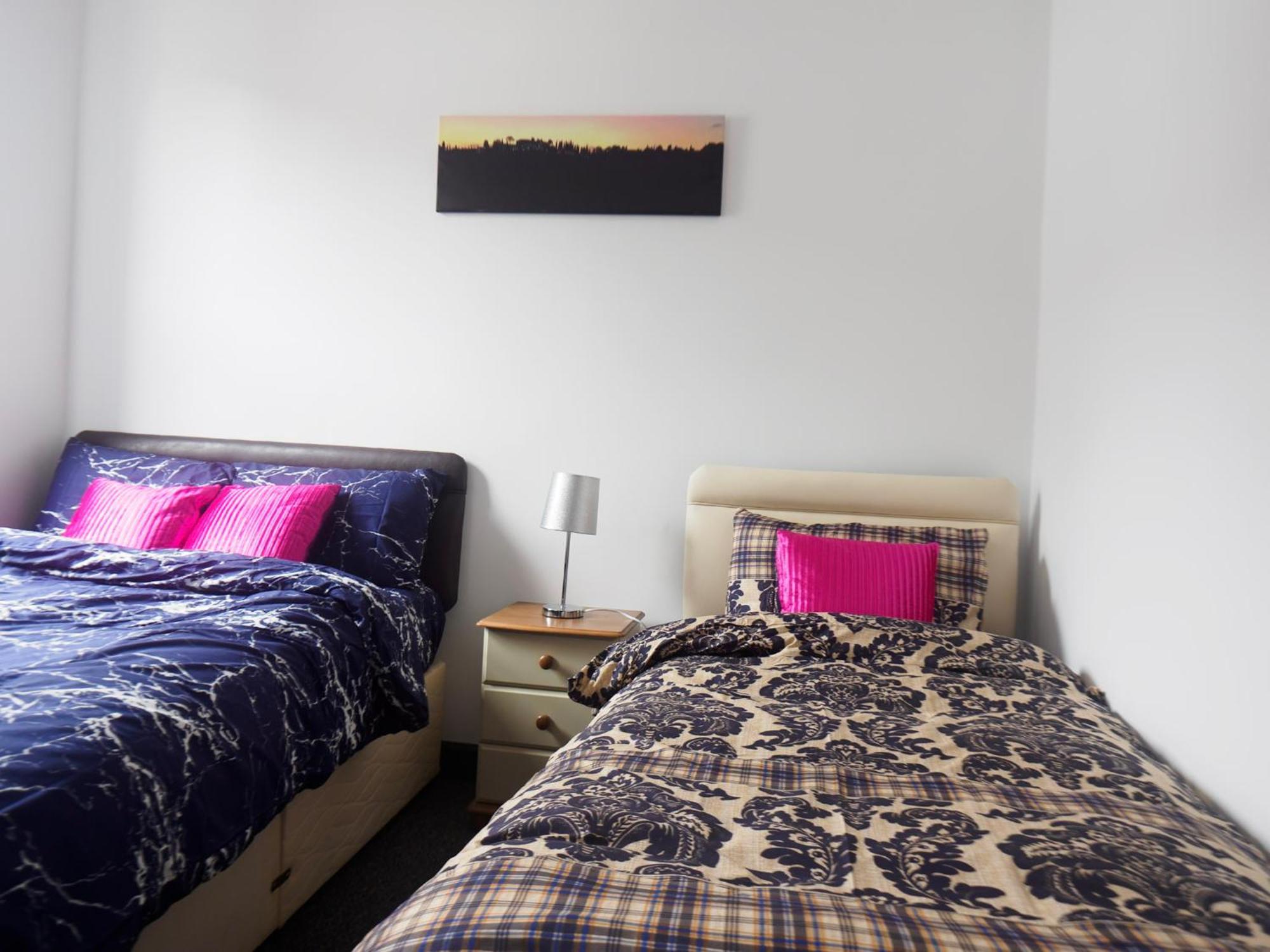 Chatham Lodge Family Room 2 Ensuite Stoke-on-Trent Exterior photo